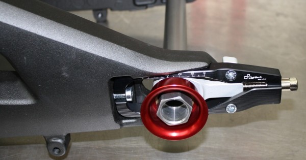 Quick change rear wheel kit